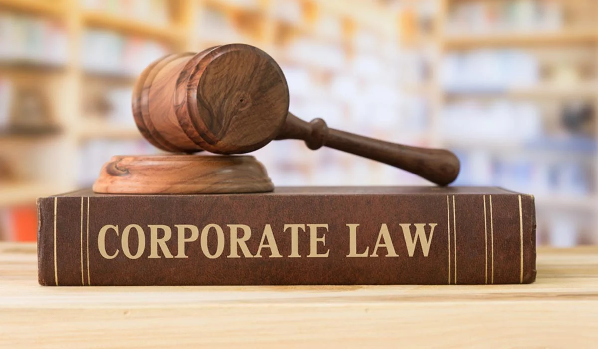 Corporate (Business) Lawyer